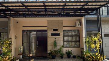 Gambar 1 Rumah Cantik 2lt., Furnished, Siap Huni, Fasilits Lgkp di Serpong