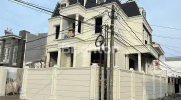 Gambar 1 Dijual Rumah Baru Selesai Di Renov Total, Siap Huni Citra 2, Jak Bar