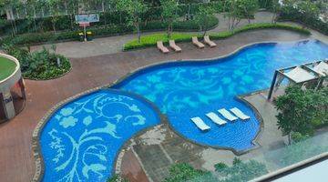 Gambar 5 Disewa Cepat Apartemen Green Sedayu Studio Semi Furnish View Pool