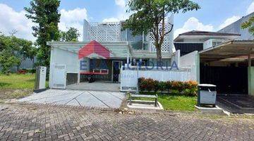 Gambar 1 Rumah Di Cluster Telaga Golf Araya, Kamar Tidur Banyak, Semi Furnished. 