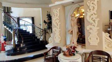 Gambar 3 Rumah Sultan Malang Model Klasik, Mewah Dan Bagus Di Poros Araya, Posisi Hook, Full Furnished. 