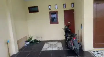 Gambar 2 Rumah 2 Lantai siap Huni di Cilangkap Tapos, Depok