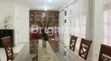 Gambar 3 RUMAH BESAR 2 LANTAI FULL FURNISHED DI BOULEVARD LEGENDA WISATA