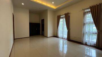 Gambar 3 Rumah Mewah Siap Huni dalam Cluster Premium Bintaro Jaya Sektor 7