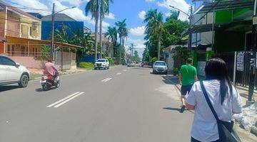 Gambar 1 Jarang ada rumah di Main road Citra Garden 3