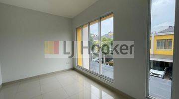 Gambar 4 RUMAH UNFURNISHED DI CLUSTER EROPA SEDAYU CITY AT KELAPA GADING