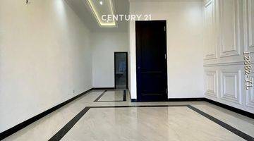 Gambar 2 Dijual Rumah Modern Mewah Ada Rooftop Dlm Cluster Di Jagakarsa