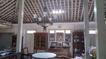 Gambar 4 Rumah joglo lawas solo