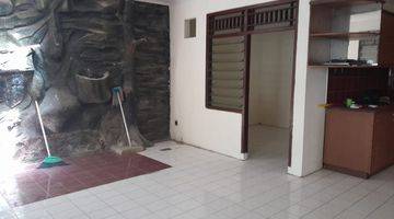 Gambar 4 Dijual Rumah 1 lantai (hook), jl. Salvia, Sektor 1.2, BSD