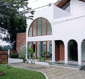 Gambar 2 Dijual Rumah Ala Santorini Mediteranian di Gegerkalong Bandung