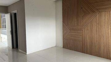 Gambar 2 DISEWA Ruang Usaha 2 Lt, LT 800/588m², klp dua Tng strategis SHM