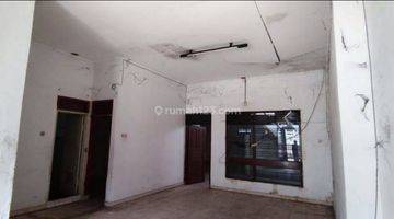 Gambar 3 Rumah 2Lt Cempaka putih Lt.209/150m² Kt5 Km2 SHM DI JUAL MURAH