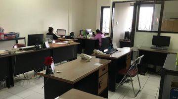 Gambar 3 Ruko eks. Kantor Jaringan Gatot Subroto Dijual