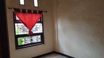 Gambar 5 Dijual Rumah Bagus Lantai 2 Murah With Pool