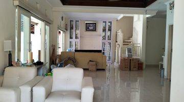 Gambar 3 Rumah 2 Lantai Bagus Unfurnished di Jalan Taman Bali , Badung