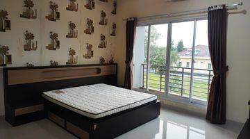 Gambar 5 Dijual Rumah Siap Huni 2 Lantai Full Furnished 