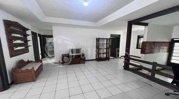 Gambar 1 Rumah di Tubagus Ismail, Bandung Unfurnished 