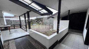 Gambar 5 Rumah di Tubagus Ismail, Bandung Unfurnished 