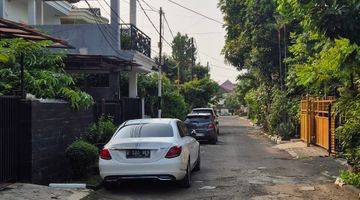 Gambar 2 Rumah di pejaten 2 lantai, dlm komplek, sertifikat SHM,lokasi strategis