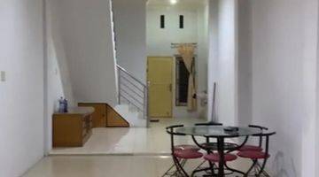 Gambar 2 Dijual Rumah 2,5 Lantai Semi Furnsihed Jalan Selam 3