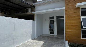 Gambar 1 Rumah Di Jl. Tb. Simatupang ( Pinang Baris)  The Thames