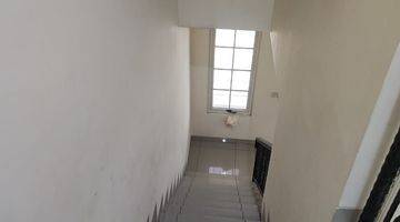 Gambar 5 Rumah Green Lake City West Europe Di Sewa Luas 4x15m2 Jakarta Barat