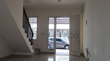 Gambar 4 Rumah Green Lake City West Europe Di Sewa Luas 4x15m2 Jakarta Barat