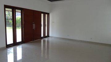 Gambar 5 House For Rent At Kemang, Big Garden, Big Swimming Pool