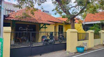 Gambar 1 Rumah Mewah Piggir Jalan Medoho Semarang