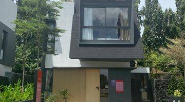 Gambar 1 Rumah Mewah 2 Lantai Full Furnished View Danau di Sawangan Depok