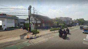 Gambar 3 Commercial Area Jl.pemuda Rawamangun