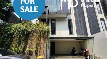 Gambar 1 DIJUAL 
TOWN HOUSE 
MEWAH AREA CILANDAK