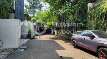 Gambar 2 DIJUAL 
TOWN HOUSE 
MEWAH AREA CILANDAK
DEKET MALL CITOS
