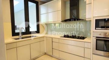 Gambar 5 DIJUAL 
TOWN HOUSE 
MEWAH AREA CILANDAK
DEKET MALL CITOS
