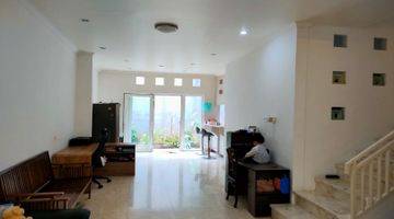 Gambar 2 Rumah 3 Lantai Bagus SHM Unfurnished Di Sentul City 