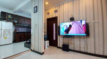 Gambar 5 Rumah Hook Bagus 3 Lantai Baru Renovasi Full Furnished