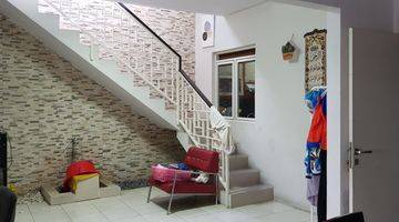 Gambar 2 Disewakan Rumah Hook 2 Lantai Full Furnished Tatar Naganingrum, Kota Baru Parahyangan 