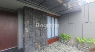 Gambar 1 Baru Gres Aesthetic Modern Tropical Home