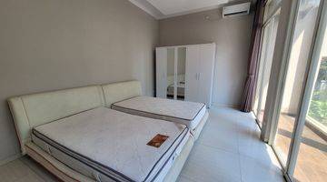 Gambar 4 DiJual Rumah 2 Lantai Full Furnished, Bagus di BSB