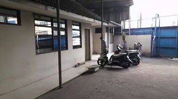 Gambar 3 Gudang Murah BU Di Dekat Exit Toll Bitung Tangerang