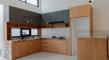 Gambar 2 Rumah Murah Bagus Semi Furnished Komp Pasadema Residence Bandung