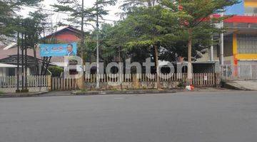 Gambar 1 RUMAH BESAR DAN LEBAR PUSAT KOTA MAKASSAR