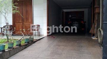 Gambar 4 Di  Rumah Nyaman dan Terawat dikawasan Elite Jakarta Pusat