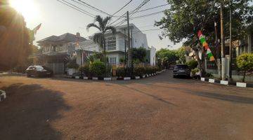 Gambar 1 Rumah Taman Laguna Cibubur Posisi Hoek Hadap Timur Furnished 