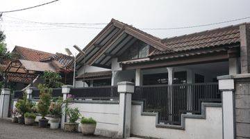 Gambar 4 Rumah Komplek Pandanwangi ciwastra 