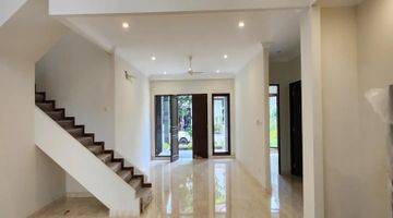 Gambar 4 For Sale  Brand  House ( Renovated) Dlm Ekslusive Town House Di Belakang Penvile Pejaten 