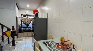 Gambar 5 Rumah Town house Mewah Jalan Berlian Sari Medan Kota