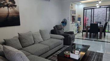 Gambar 1 Rumah Bagus Furnished SHM di Kbp Tatar Simakirana , Bandung