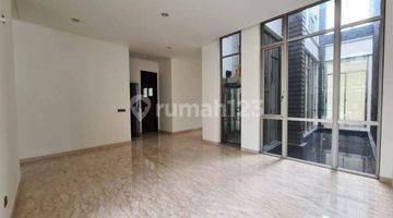 Gambar 4 Rumah Mozart View Golf Ada Lift 3 Lantai Uk 10x30