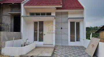 Gambar 1 Rumah Modern Minimalis Di Dalam Perumahan 200JT Di Sleman